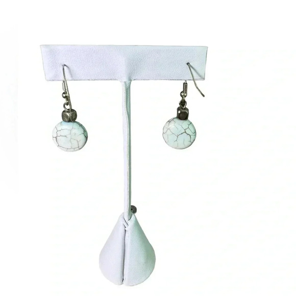 14” Turquoise Tone Dyed Stone Layered Gold Tone Chains Necklace & Earrings Combo - Picture 10 of 10